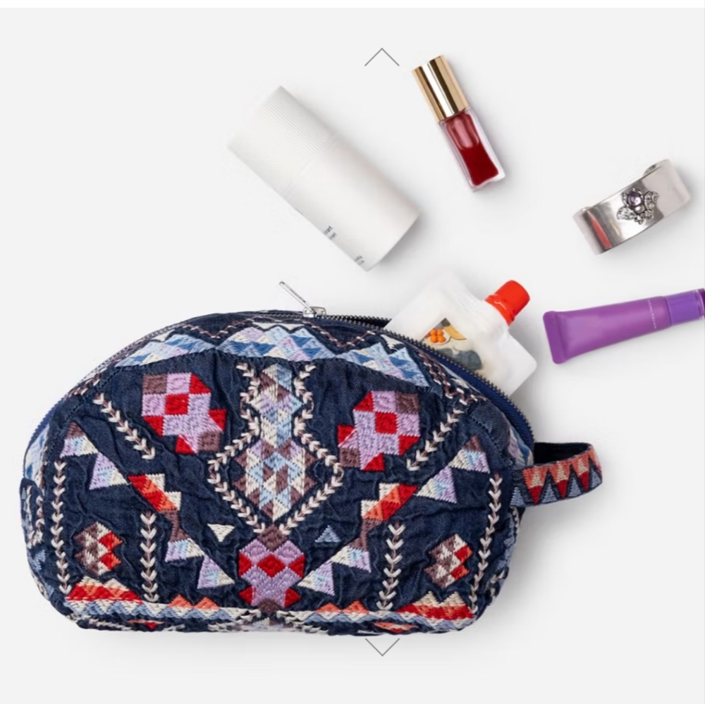 NWT Johnny Was Embroidered Makeup Bag